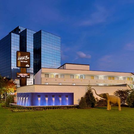 Hotel Bo, A Days Inn By Wyndham Chattanooga Downtown Extérieur photo
