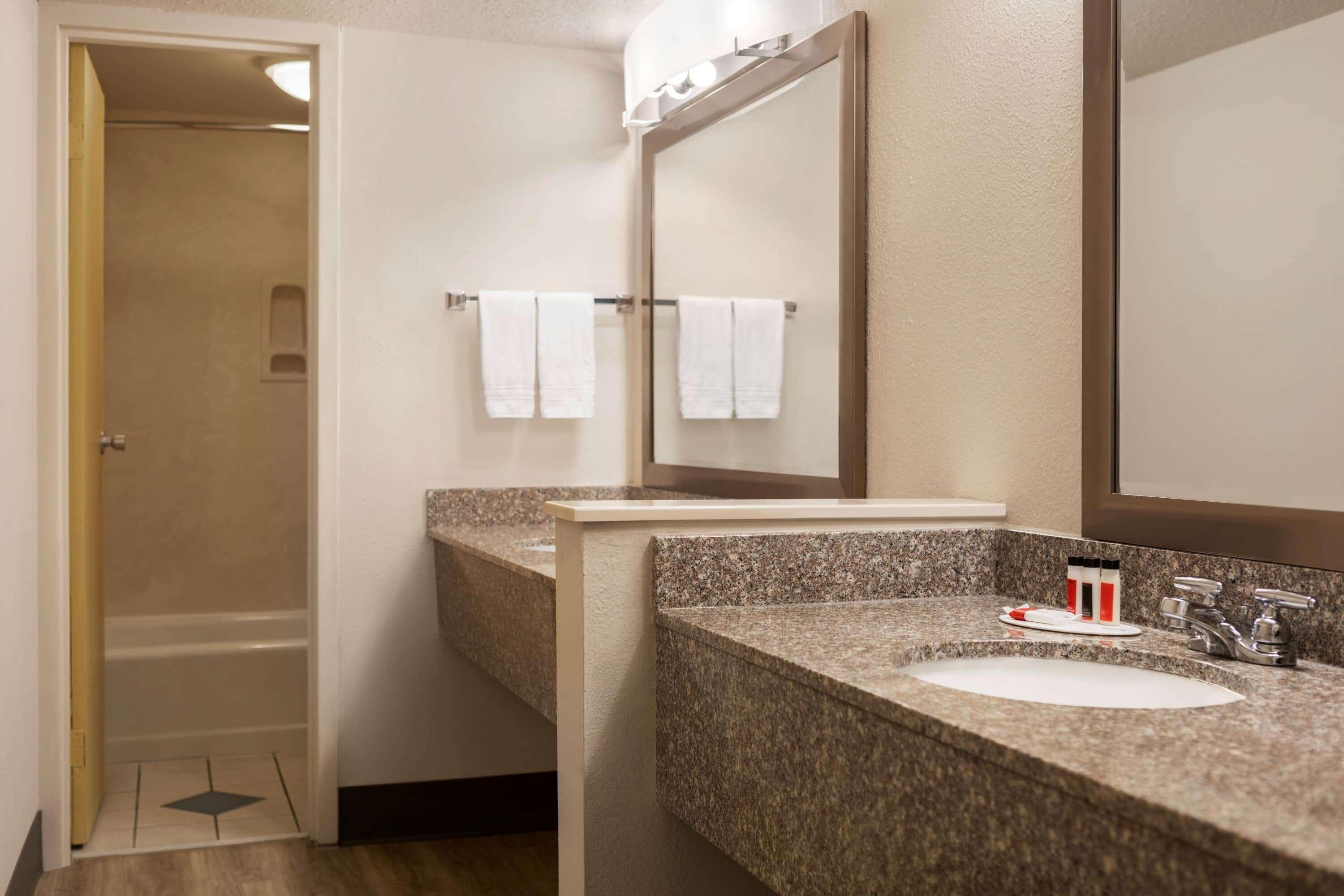 Hotel Bo, A Days Inn By Wyndham Chattanooga Downtown Extérieur photo