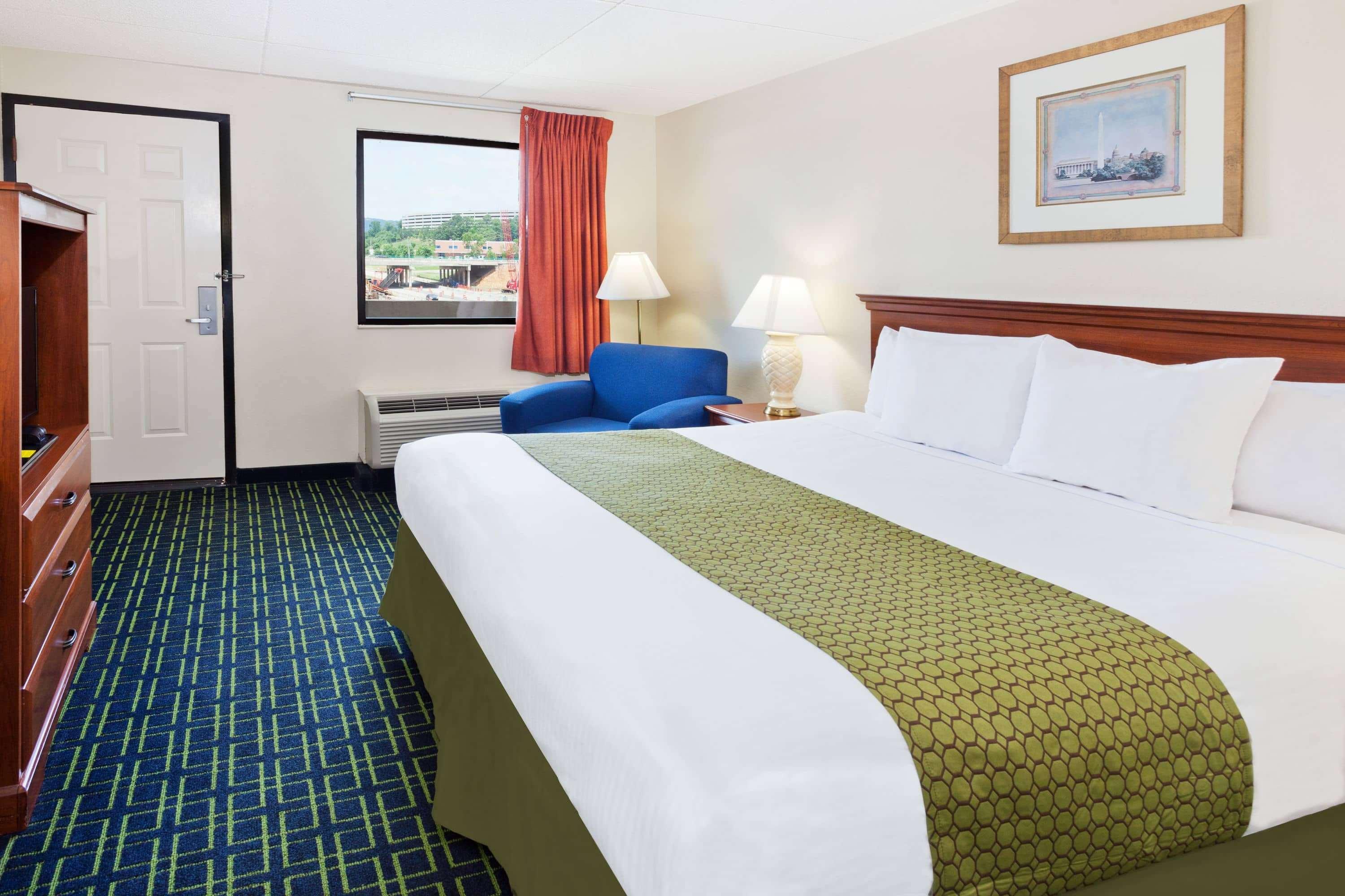 Hotel Bo, A Days Inn By Wyndham Chattanooga Downtown Extérieur photo