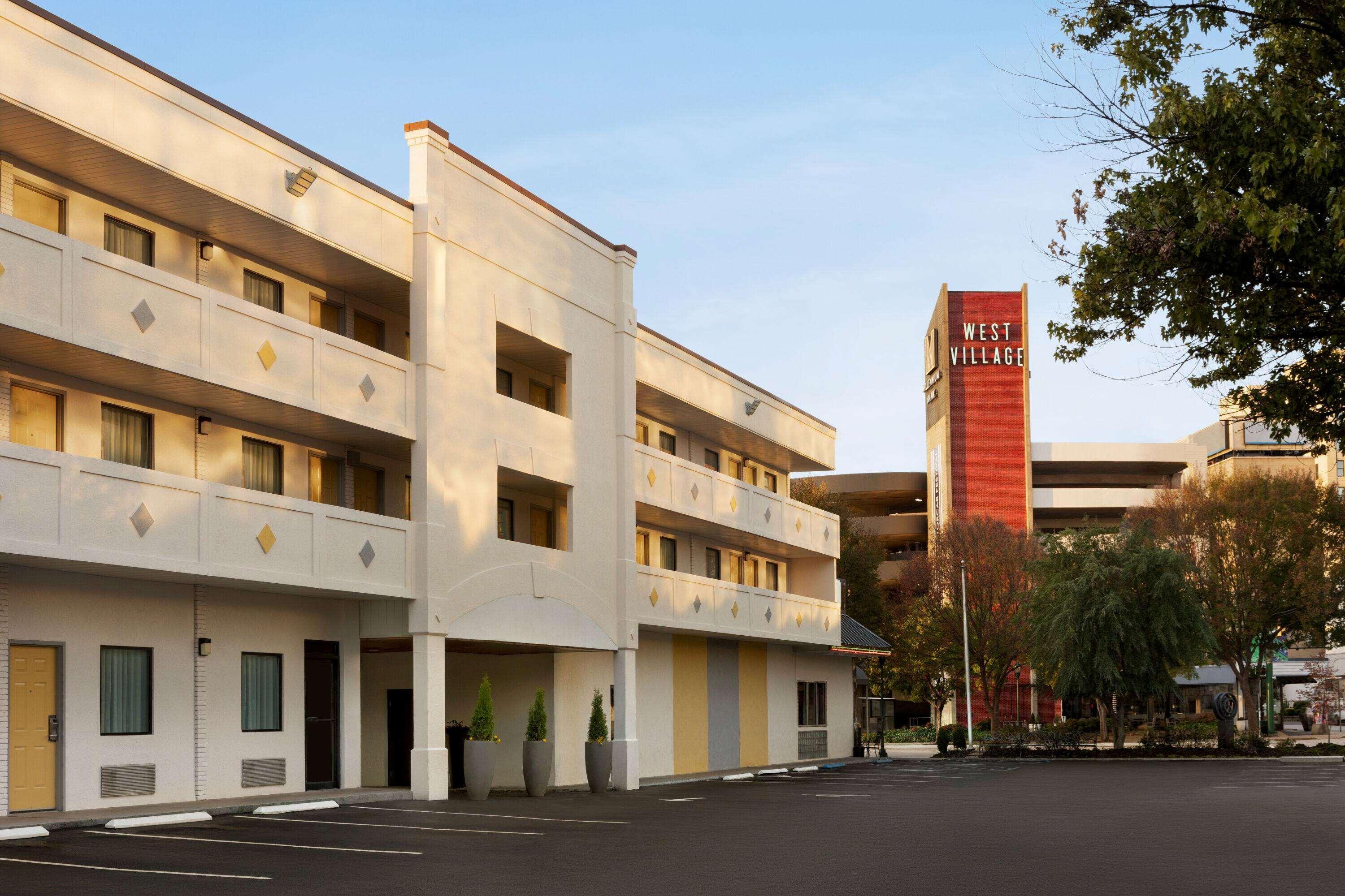 Hotel Bo, A Days Inn By Wyndham Chattanooga Downtown Extérieur photo