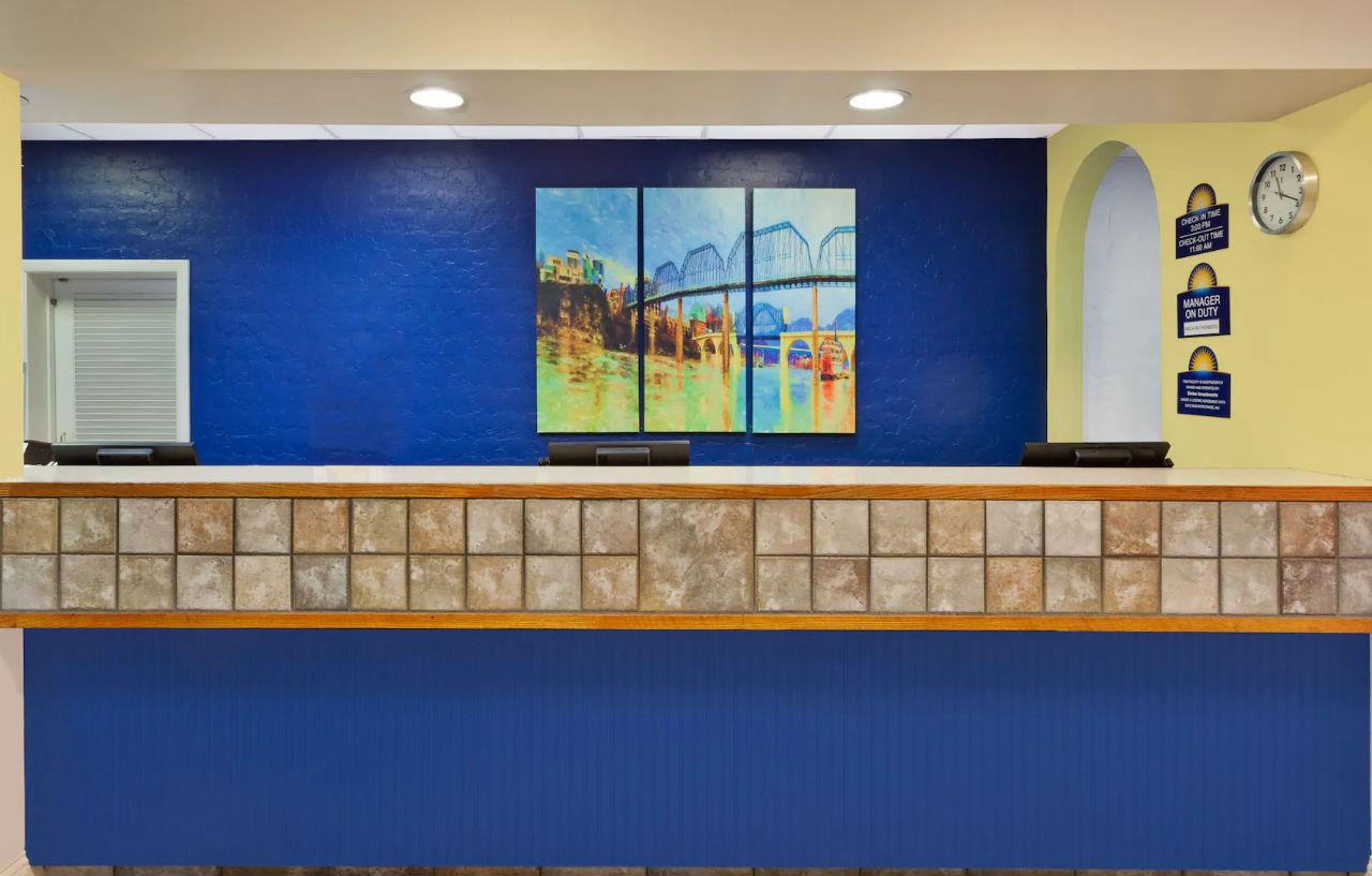 Hotel Bo, A Days Inn By Wyndham Chattanooga Downtown Extérieur photo